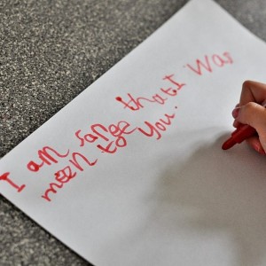 Day 516: Despite my continual leas for the girls to use kind words and gentle voices, bickering and arguments do still occur on a daily basis. My littlest one (age 5) wrote this note to her eldest sister (age 8) , completely independently ad unprompted by me, to say sorry for being mean.
